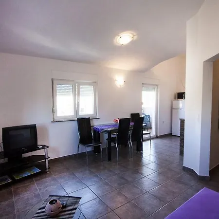 Apartment Keres 3 *