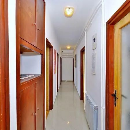 Apartment Pula 8 * Pula