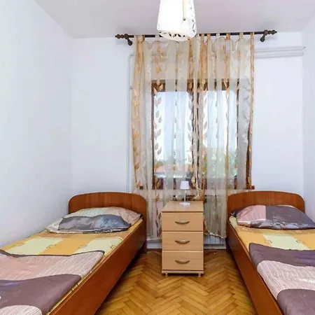 8 * Pula